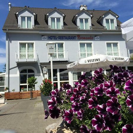 Hotel Restaurant Normandie Schildow Esterno foto