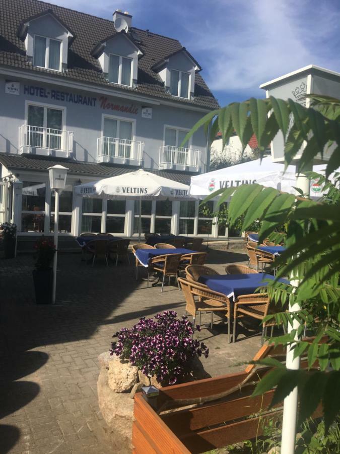 Hotel Restaurant Normandie Schildow Esterno foto