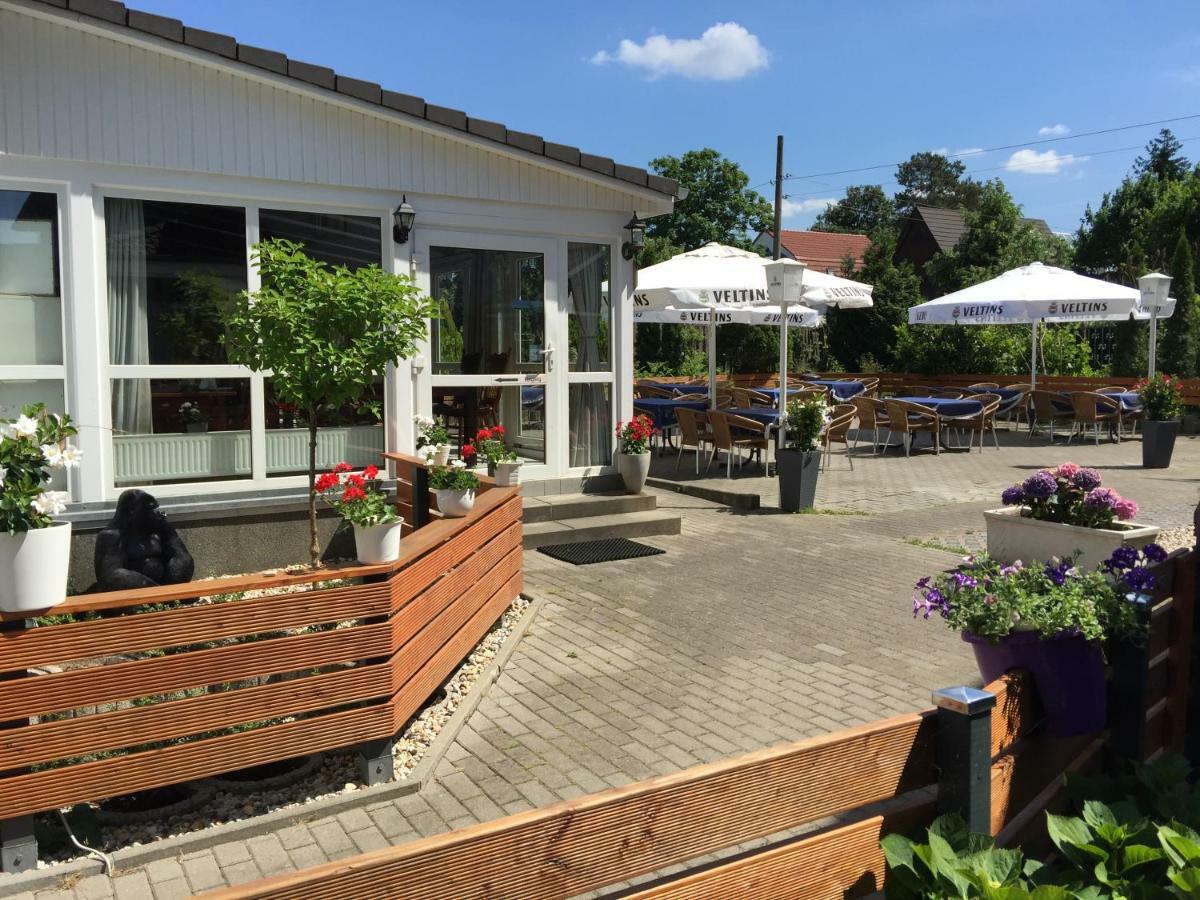 Hotel Restaurant Normandie Schildow Esterno foto